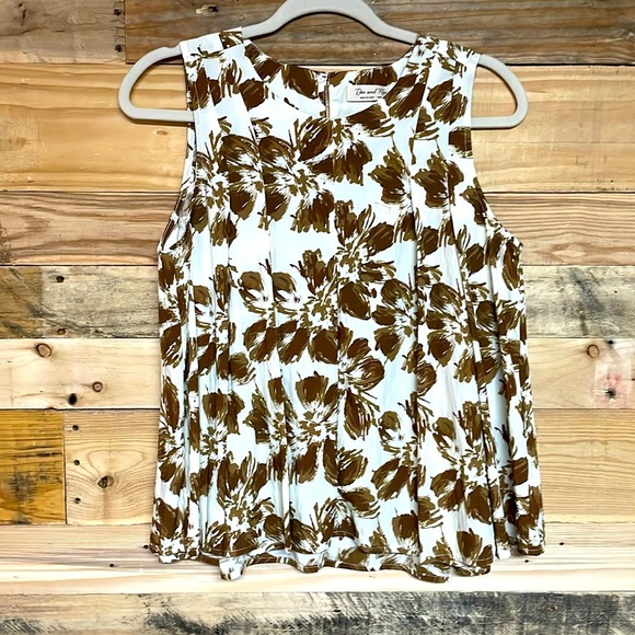 Doe and Rae size small white with brown floral lightweight sleeveless blouse - Picture 1 of 7